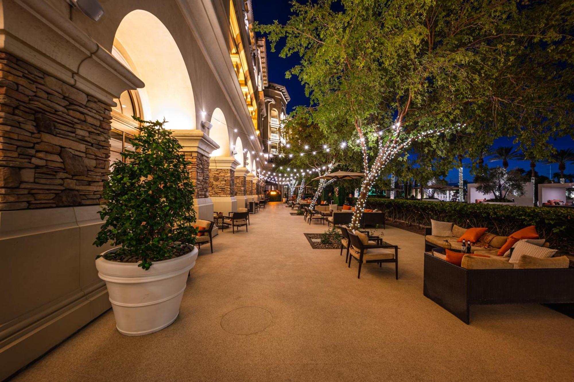 Green Valley Ranch Resort Spa Casino Лас-Вегас Экстерьер фото